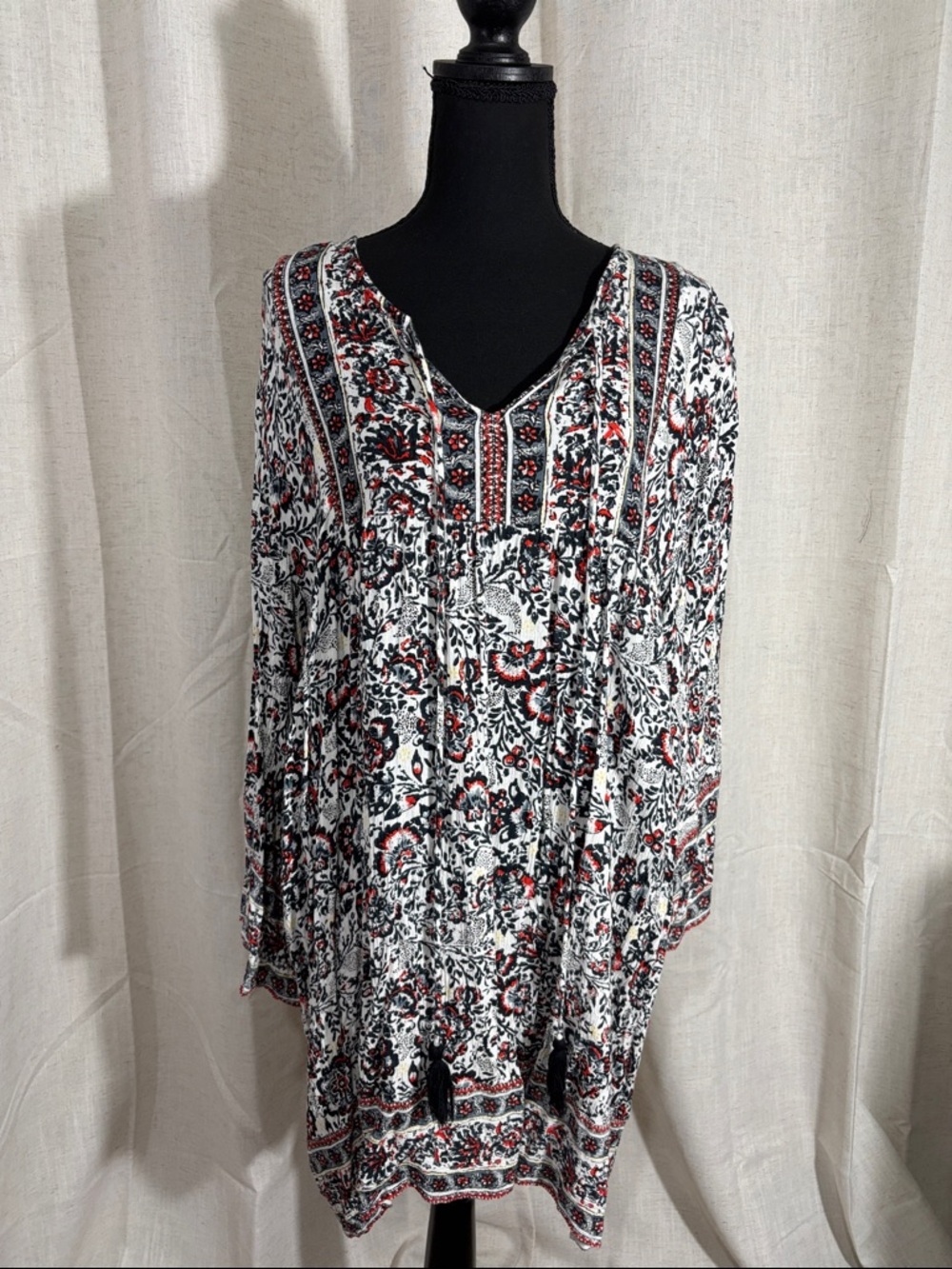 Anandas Collection Boho V-Neck Tunic Dress in White, Black & Red